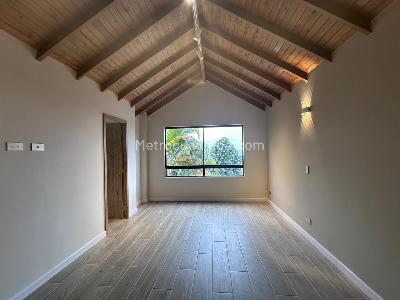 Casa de 3 alcobas en venta en El Poblado, Medellín, 195 m² · foto 7 de 18