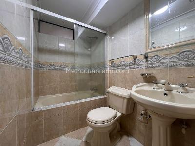 Apartamento de 1 alcoba en arriendo en Altos Del Poblado, Medellín, 50 m² · foto 12 de 12