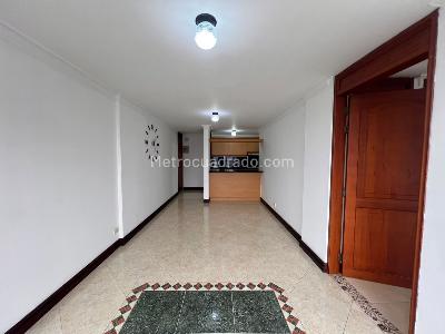 Apartamento de 1 alcoba en arriendo en Altos Del Poblado, Medellín, 50 m² · foto 2 de 12