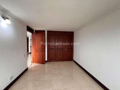 Apartamento de 1 alcoba en arriendo en Altos Del Poblado, Medellín, 50 m² · foto 8 de 12