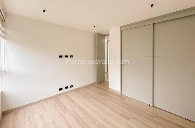 Apartamento en venta en El Poblado, Medellín · foto 7 de 13