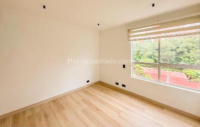 Apartamento en venta en El Poblado, Medellín · foto 8 de 13