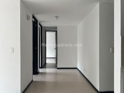 Apartamento en venta en Envigado, Envigado · foto 3 de 14