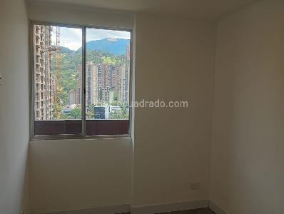 Apartamento de 2 alcobas en arriendo en Villa Carlota, Medellín, 87 m² · foto 10 de 13
