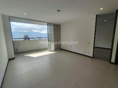 Apartamento de 1 alcoba en venta en El Poblado, Medellín, 62 m² · foto 2 de 14