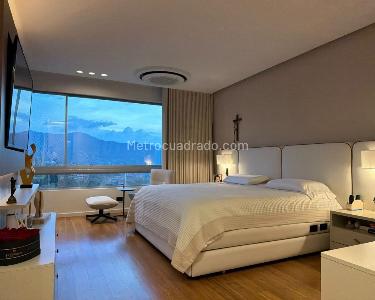 Apartamento en venta en El Poblado, Medellín · foto 7 de 10