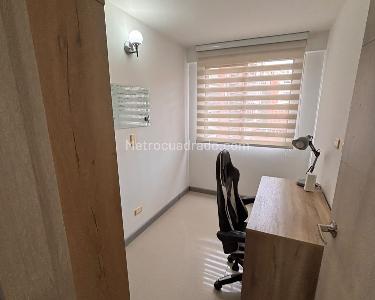 Apartamento de 3 alcobas en venta en Sabaneta, Sabaneta, 57 m² · foto 9 de 11
