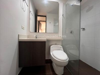 Apartamento de 2 alcobas en arriendo en El Poblado, Medellín, 70 m² · foto 11 de 11