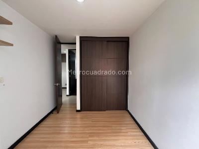 Apartamento de 2 alcobas en arriendo en El Poblado, Medellín, 70 m² · foto 5 de 11