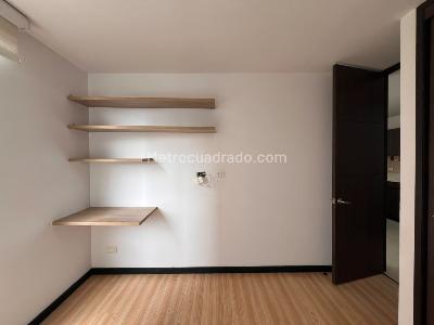Apartamento de 2 alcobas en arriendo en El Poblado, Medellín, 70 m² · foto 7 de 11