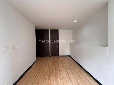 Apartamento de 2 alcobas en arriendo en El Poblado, Medellín, 70 m² · foto 9 de 11