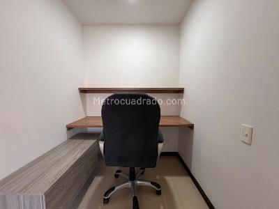 Apartamento de 2 alcobas en arriendo en Altos Del Poblado, Medellín, 87 m² · foto 10 de 13