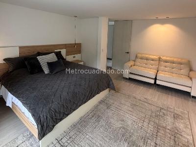 Casa de 4 alcobas en venta en El Poblado, Medellín, 1500 m² · foto 11 de 19