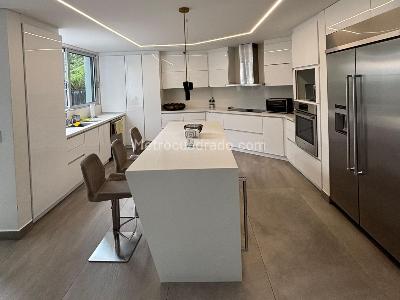 Casa de 4 alcobas en venta en El Poblado, Medellín, 1500 m² · foto 9 de 19
