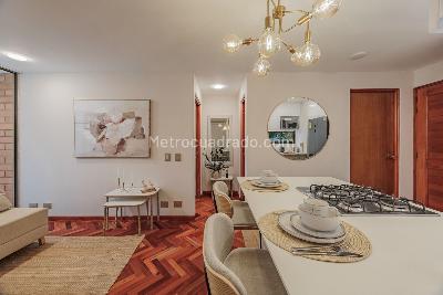 Apartamento de 1 alcoba en venta en El Poblado, Medellín, 53 m² · foto 3 de 12