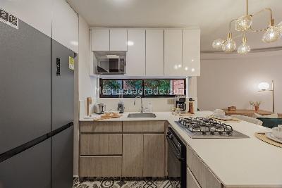 Apartamento de 1 alcoba en venta en El Poblado, Medellín, 53 m² · foto 5 de 12