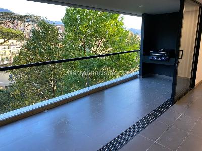 Apartamento de 2 alcobas en arriendo en Altos Del Poblado, Medellín, 103 m² · foto 12 de 12