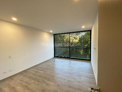 Apartamento de 2 alcobas en arriendo en Altos Del Poblado, Medellín, 103 m² · foto 8 de 12