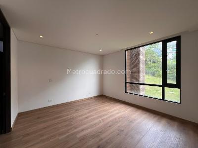 Apartamento en venta en El Poblado, Medellín · foto 9 de 15