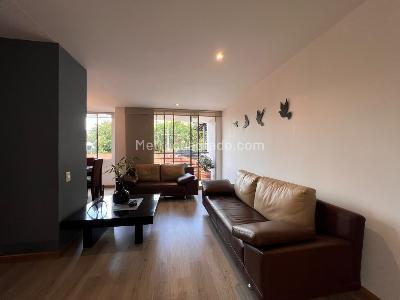 Apartamento en venta en El Poblado, Medellín · foto 3 de 12