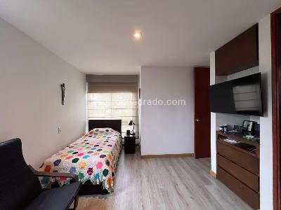 Apartamento en venta en El Poblado, Medellín · foto 7 de 12
