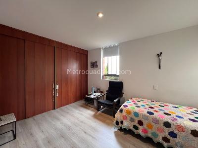 Apartamento en venta en El Poblado, Medellín · foto 8 de 12