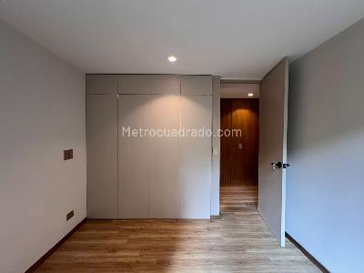 Apartamento de 3 alcobas en venta en El Poblado, Medellín, 93 m² · foto 13 de 17