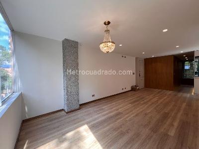 Apartamento de 3 alcobas en venta en El Poblado, Medellín, 93 m² · foto 2 de 17