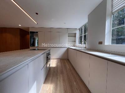 Apartamento de 3 alcobas en venta en El Poblado, Medellín, 93 m² · foto 8 de 17