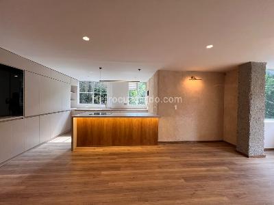 Apartamento de 3 alcobas en venta en El Poblado, Medellín, 93 m² · foto 9 de 17
