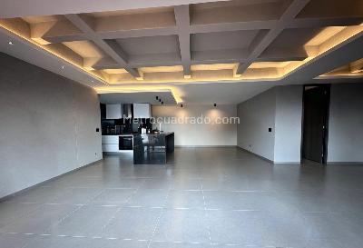 Apartamento de 2 alcobas en venta en Alejandría, Medellín, 118 m² · foto 2 de 16