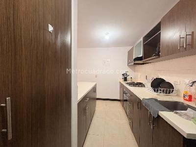 Apartamento de 3 alcobas en venta en Sabaneta, Sabaneta, 78 m² · foto 4 de 12