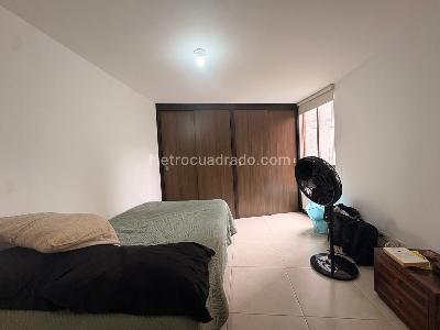 Apartamento de 3 alcobas en venta en Sabaneta, Sabaneta, 78 m² · foto 5 de 12