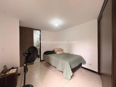 Apartamento de 3 alcobas en venta en Sabaneta, Sabaneta, 78 m² · foto 6 de 12