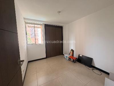 Apartamento de 3 alcobas en venta en Sabaneta, Sabaneta, 78 m² · foto 9 de 12
