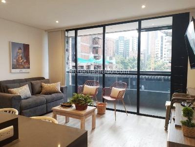 Apartamento de 1 alcoba en venta en El Poblado, Medellín, 63 m² · foto 2 de 13