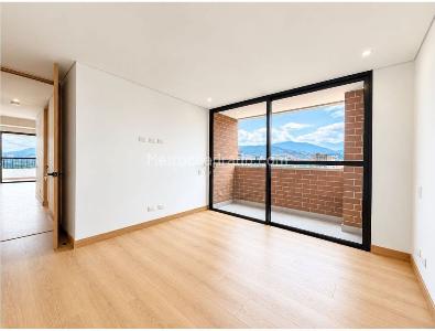 Apartamento de 2 alcobas en venta en El Poblado, Medellín, 110 m² · foto 8 de 11