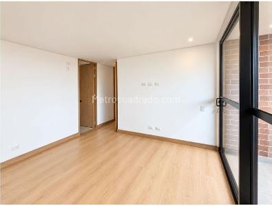 Apartamento de 2 alcobas en venta en El Poblado, Medellín, 110 m² · foto 9 de 11