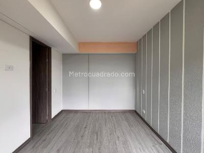 Apartamento de 3 alcobas en venta en El Poblado, Medellín, 76 m² · foto 11 de 15