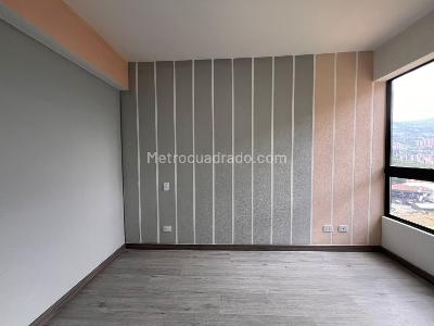 Apartamento de 3 alcobas en venta en El Poblado, Medellín, 76 m² · foto 12 de 15