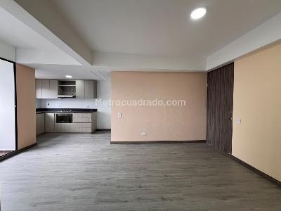 Apartamento de 3 alcobas en venta en El Poblado, Medellín, 76 m² · foto 3 de 15