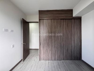 Apartamento de 3 alcobas en venta en El Poblado, Medellín, 76 m² · foto 7 de 15