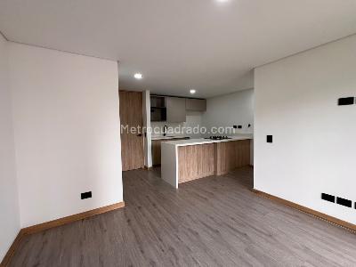 Apartamento de 2 alcobas en arriendo en El Poblado, Medellín, 62 m² · foto 3 de 12
