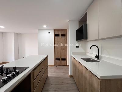 Apartamento de 2 alcobas en arriendo en El Poblado, Medellín, 62 m² · foto 5 de 12