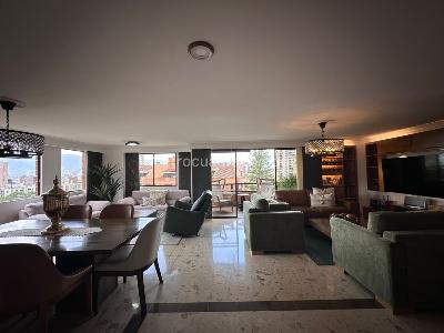 Apartamento de 3 alcobas en venta en El Tesoro, Medellín, 142 m² · foto 1 de 19