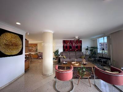 Apartamento de 3 alcobas en venta en El Poblado, Medellín, 171 m² · foto 3 de 19