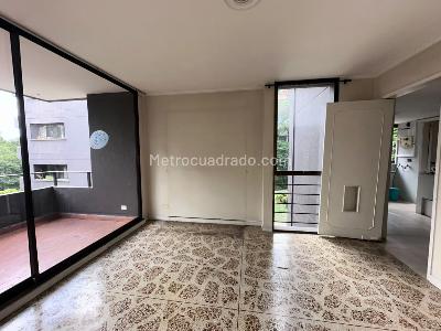 Apartamento en venta en El Poblado, Medellín · foto 3 de 16