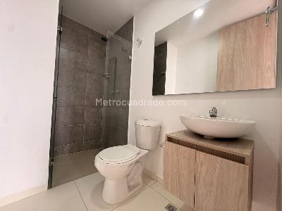 Apartamento de 2 alcobas en venta en Sabaneta, Sabaneta, 65 m² · foto 13 de 14