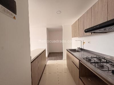 Apartamento de 2 alcobas en venta en Sabaneta, Sabaneta, 65 m² · foto 6 de 14