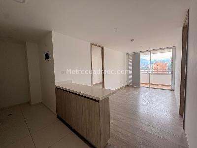 Apartamento de 2 alcobas en venta en Sabaneta, Sabaneta, 65 m² · foto 8 de 14